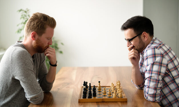 Gemini vs Claude: A Comprehensive Comparison of Leading AI Assistants in 2025